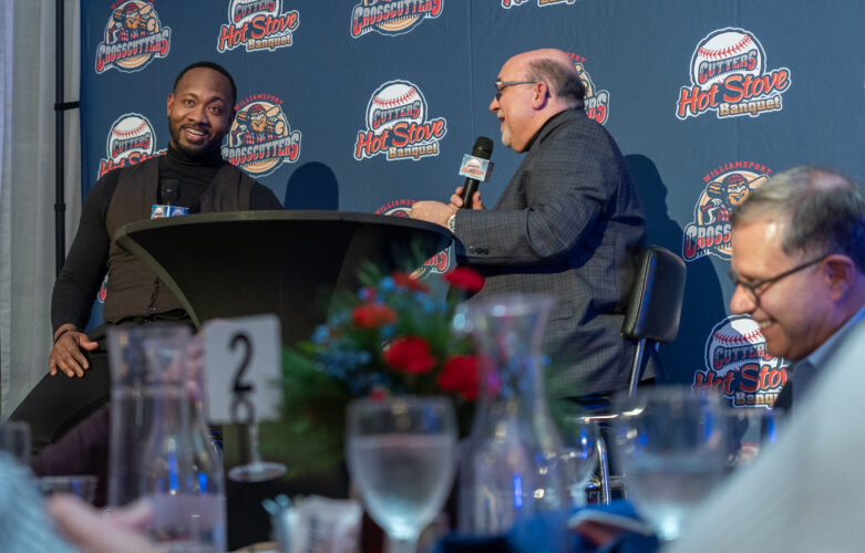 Former Phillies Bottolico, Brown talk about careers at Hot Stove Banquet
